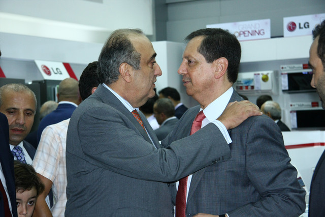 Opening of the largest LG brand shop